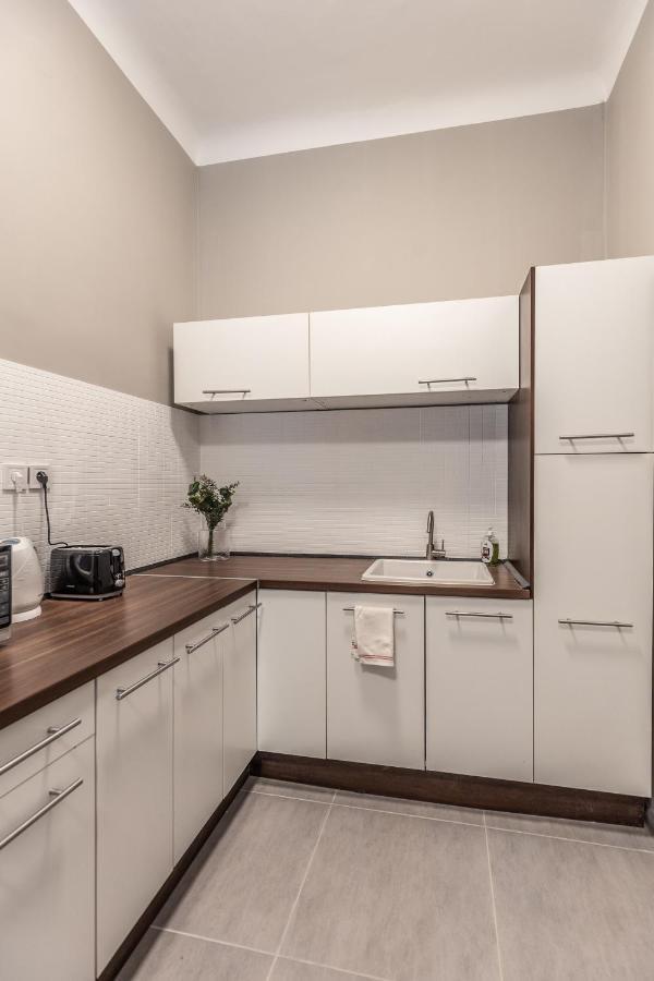Design Studios Downtown Βουδαπέστη Εξωτερικό φωτογραφία