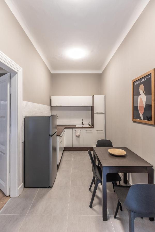 Design Studios Downtown Βουδαπέστη Εξωτερικό φωτογραφία